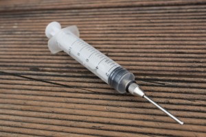 Home-made glue applicator needle